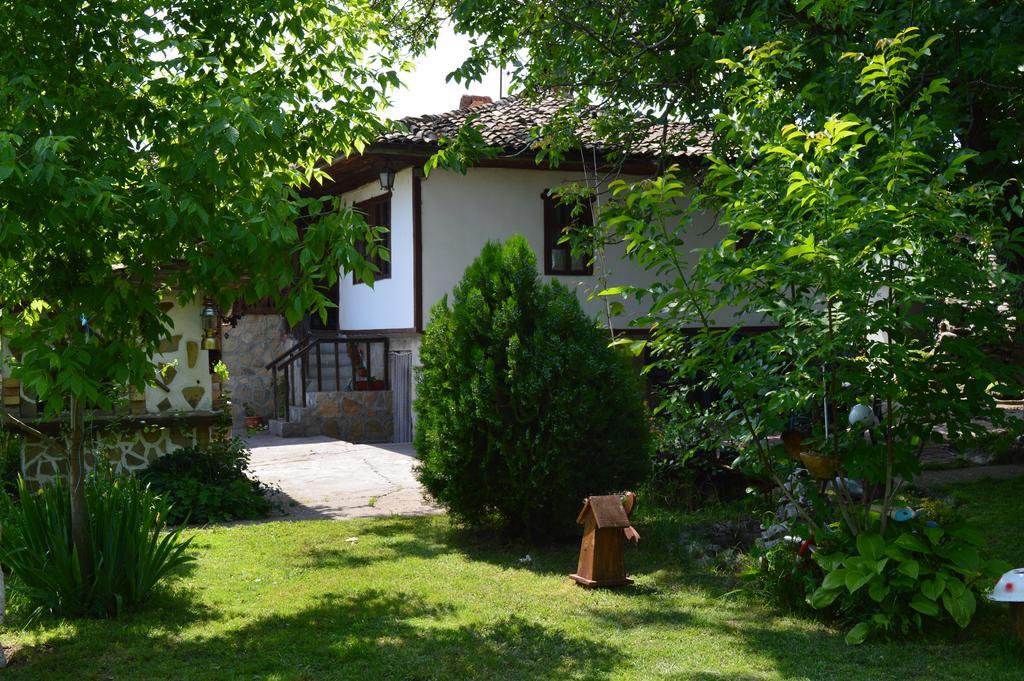 The Old House Guest House Obedinenie Zimmer foto